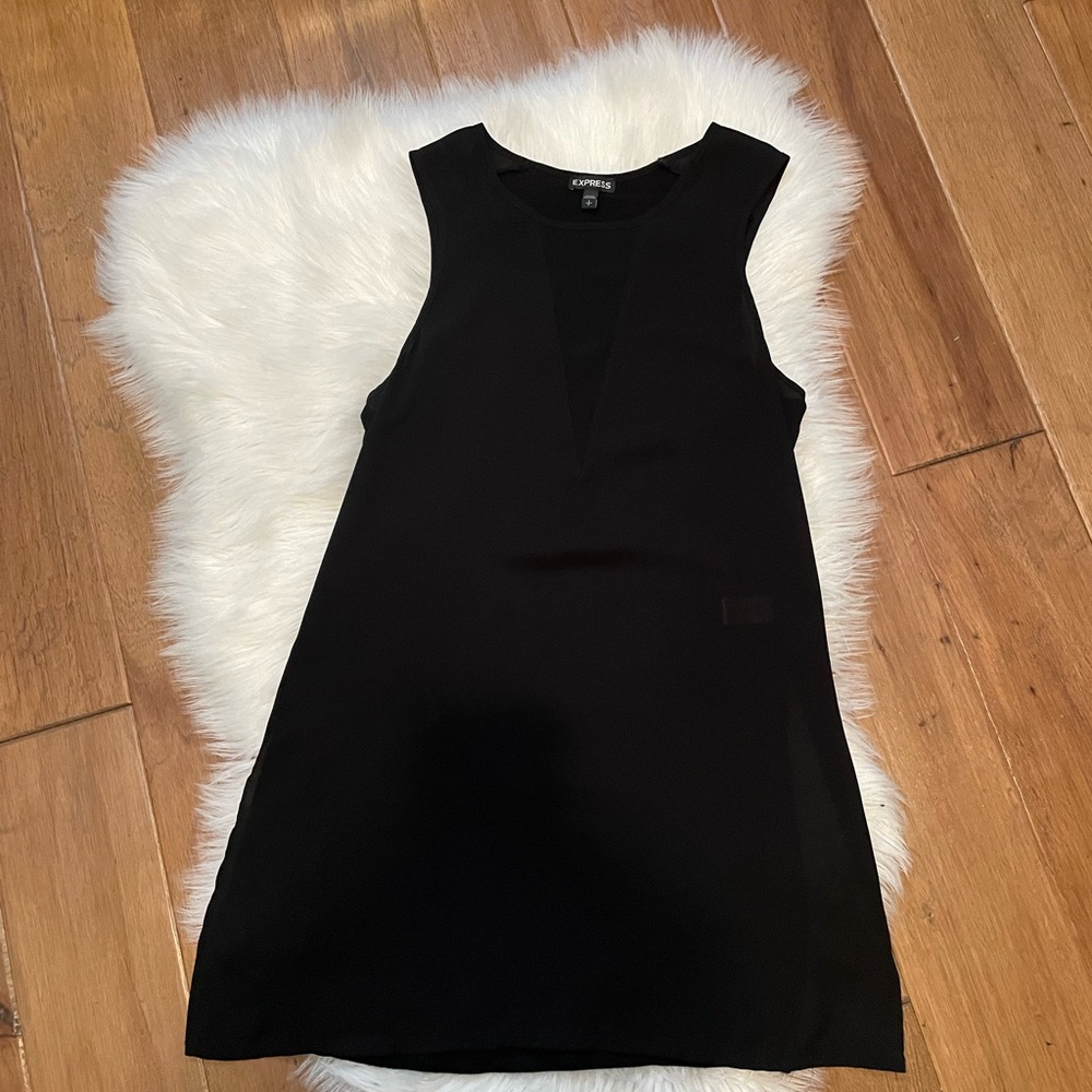 Express Black Top